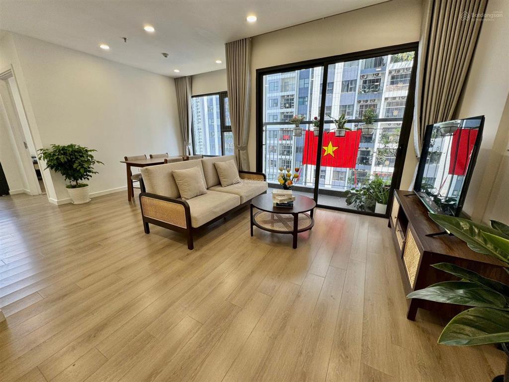 Siêu hot bán nhanh căn 2pn+ s303, 64m², 4 tỷ 430 căn góc view hồ, thoáng nhất smart city