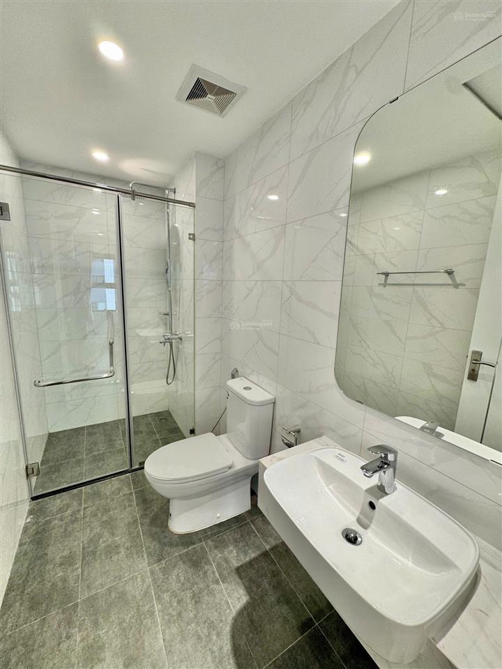 Siêu hot bán nhanh căn 2pn+ s303, 64m², 4 tỷ 430 căn góc view hồ, thoáng nhất smart city