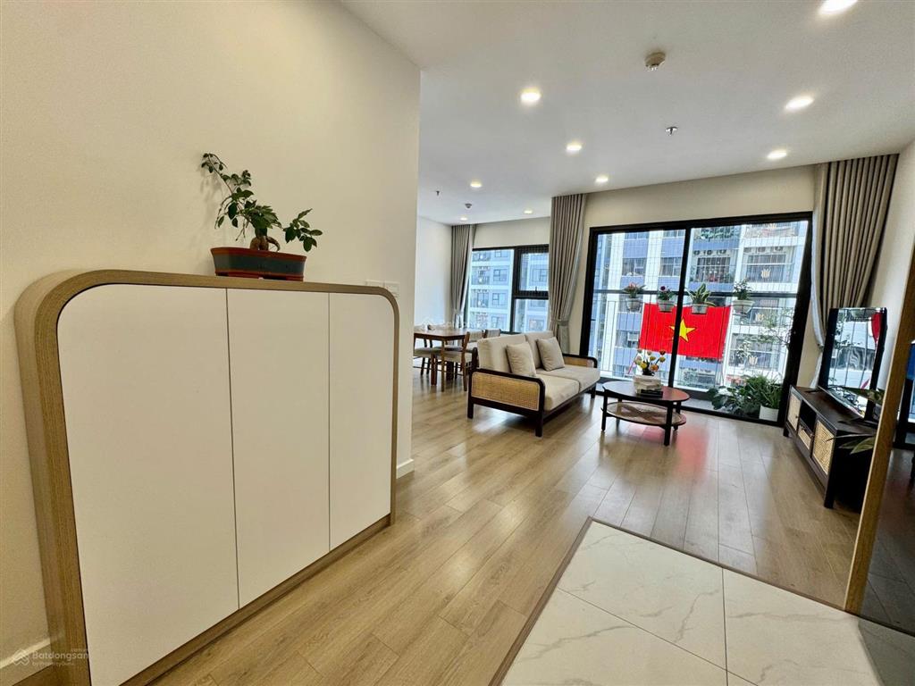 Siêu hot bán nhanh căn 2pn+ s303, 64m², 4 tỷ 430 căn góc view hồ, thoáng nhất smart city