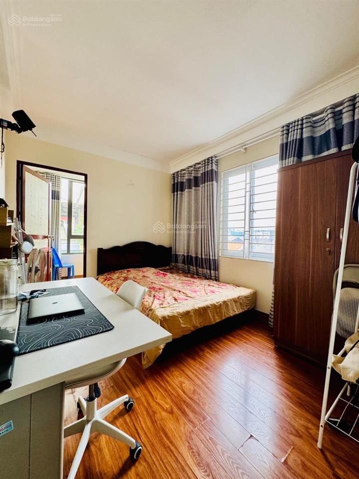 Một căn xuân đỉnh  40m2x5tầng đẹp  cách ô tô 10m  ngõ 3 gác  ở ngay  0852 349 ***