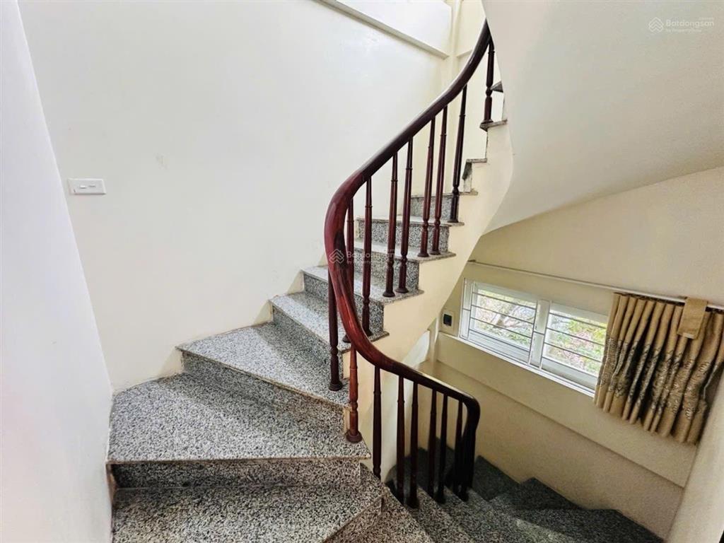 Nhà đẹp xuân đỉnh 45m sử dụng 5 tầng nhỉnh 7 tỷ  cách oto 10m  nhà 2 thoáng  0852 349 ***