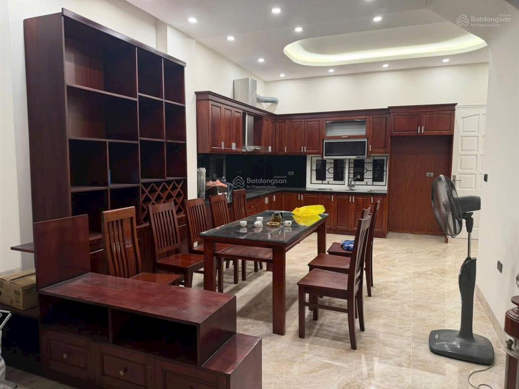 Cho thuê nhà phân lô dịch vọng cầu giấy  50m x 4 tầng  full đồ ngõ ô tô  18tr/tháng  0852 349 ***