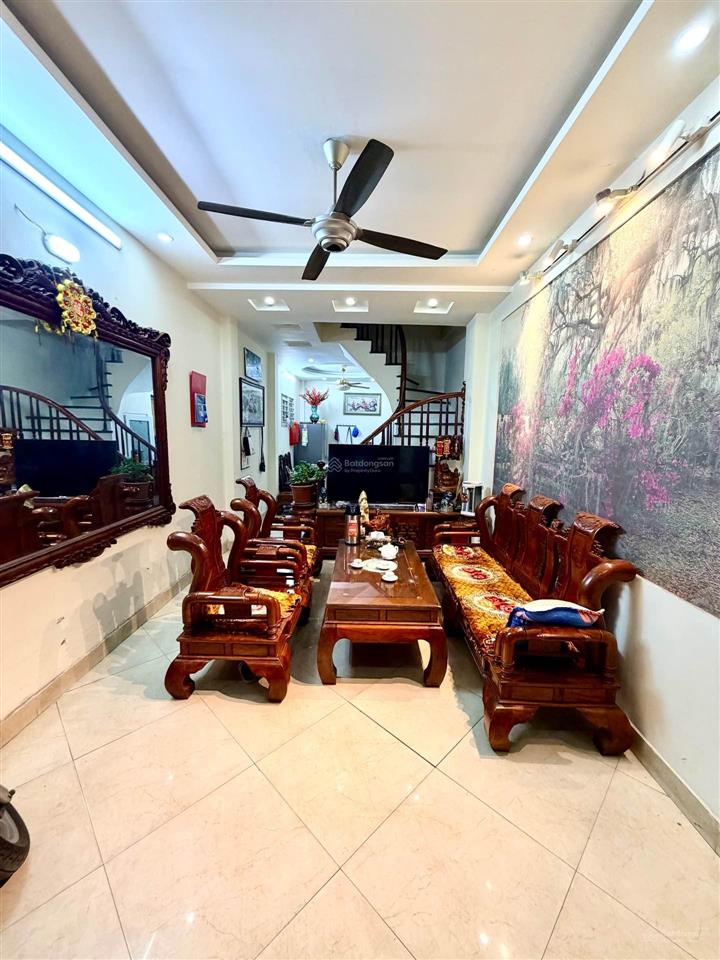 Bán nhà kim ngưu 45m2 5 tầng phân lô 10m ra đường ô tô