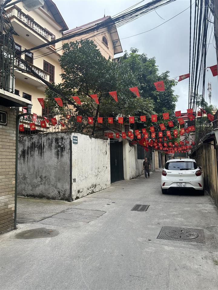 Bán nhà kim ngưu 45m2 5 tầng phân lô 10m ra đường ô tô