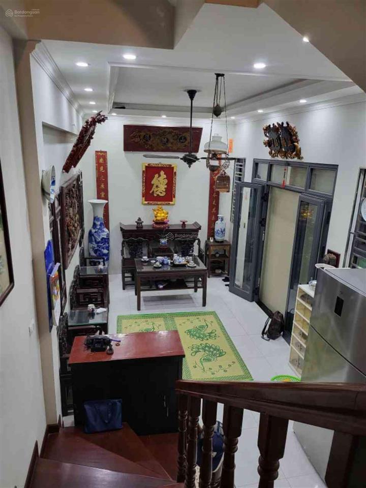 Bán nhà trương định  chủ hạ chào 200 triệu  nhà dân xây chắc chắn  mặt ngõ thông  cách ô tô 10m