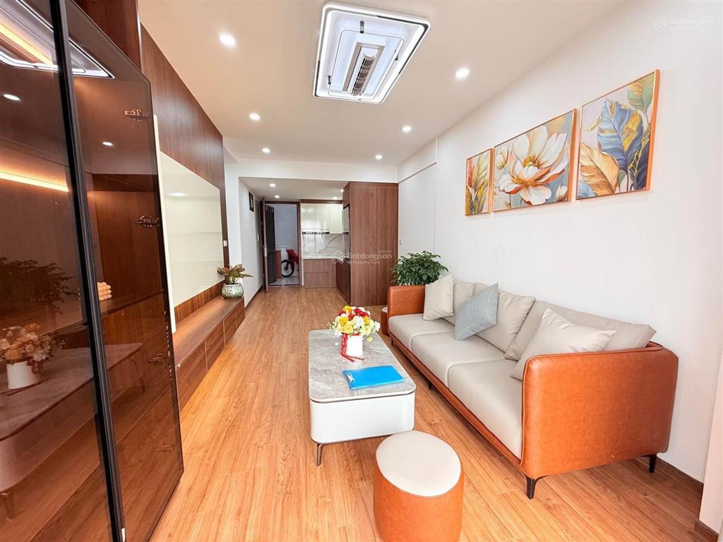 Trung tâm hoàng mai nhà đẹp ở ngay full nội thất cao cấp 2 phòng ngủ tặng toàn bộ nội thất