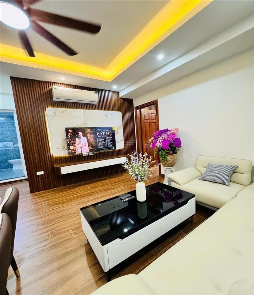 Chung cư hồ đền lừ lô góc 3 mặt thoáng 2 phòng ngủ, 2 wc full nội thất vào ở ngay