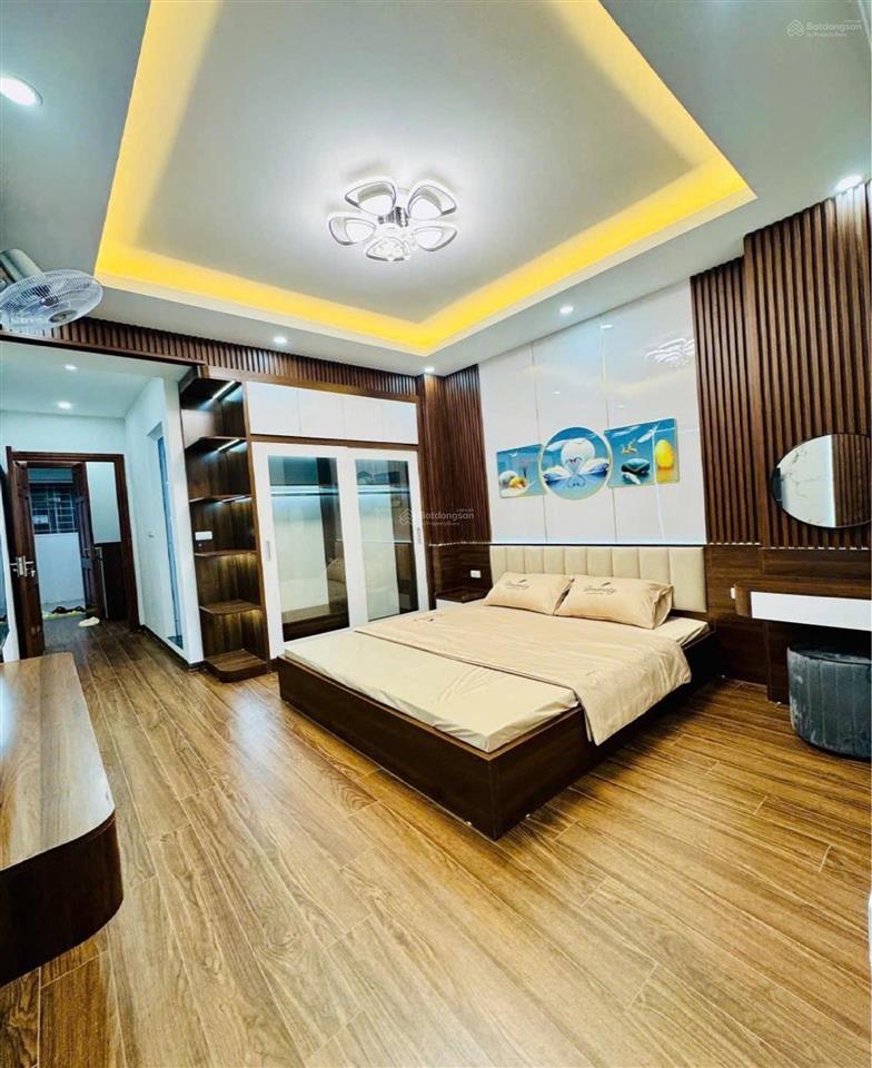 Chung cư hồ đền lừ lô góc 3 mặt thoáng 2 phòng ngủ, 2 wc full nội thất vào ở ngay