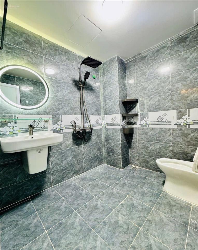Chung cư hồ đền lừ lô góc 3 mặt thoáng 2 phòng ngủ, 2 wc full nội thất vào ở ngay