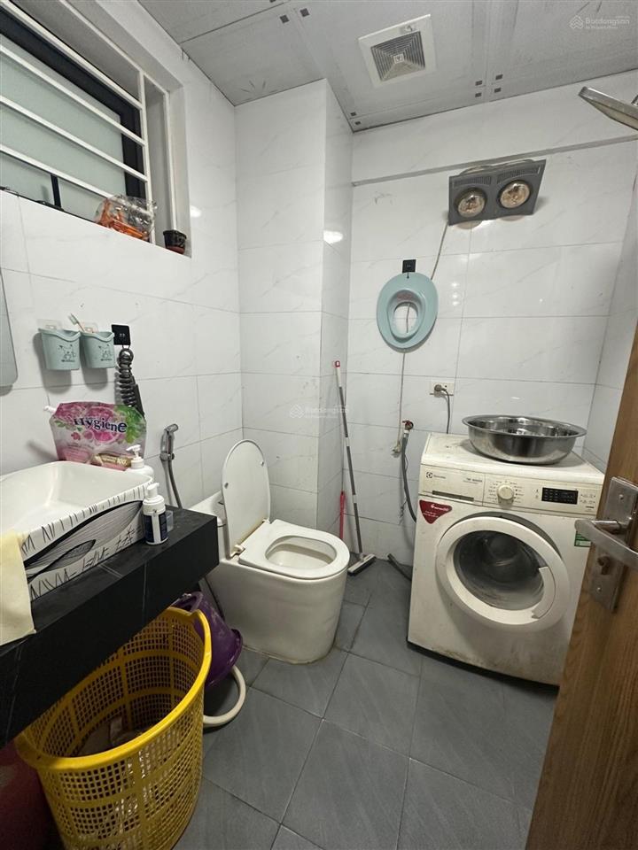 Chung cư tân mai 3 phòng ngủ, 2 wc full nội thất vào ở ngay sổ đỏ chính chủ