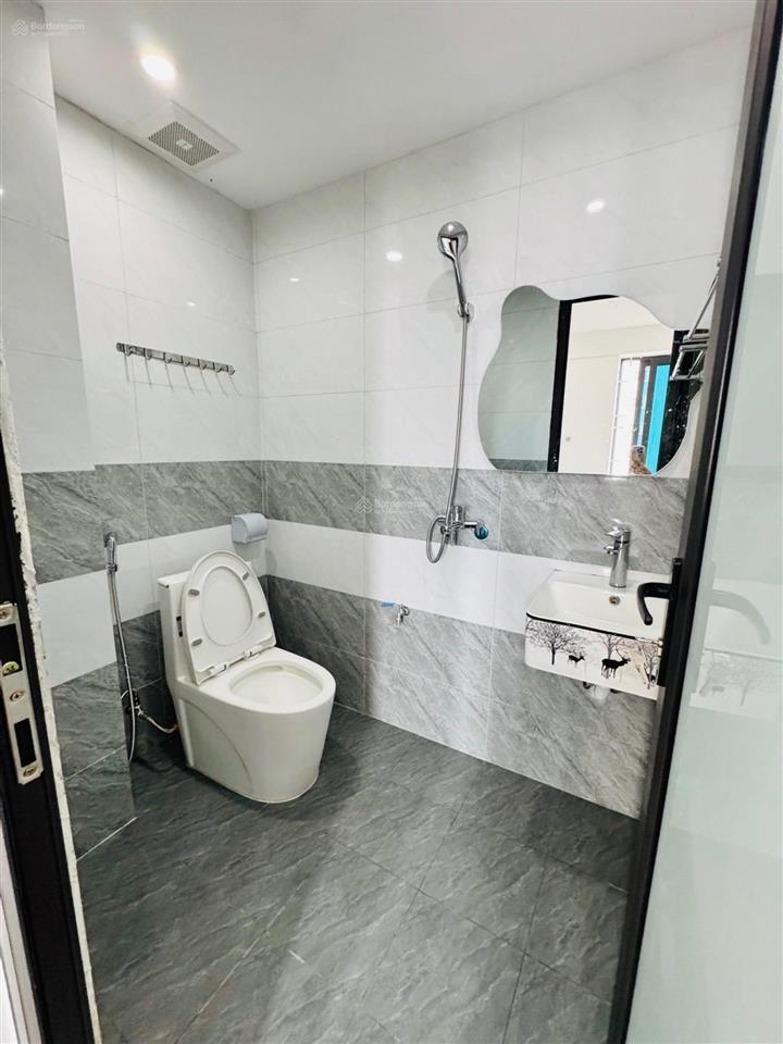 Chung cư kđt đền lừ 2 phòng ngủ, 2 wc full nội thất view thoáng trung tâm tiện ích
