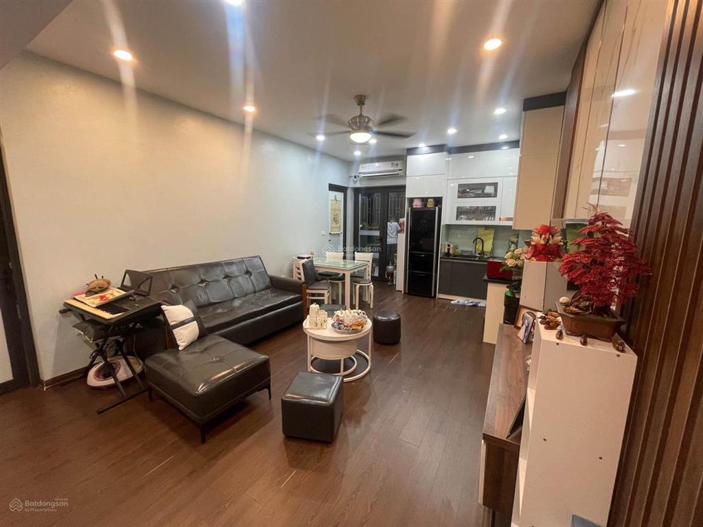 Chung cư đền lừ 1 lô góc 3 mặt thoáng 2 phòng ngủ full nội thất view pháo hoa vào ở ngay