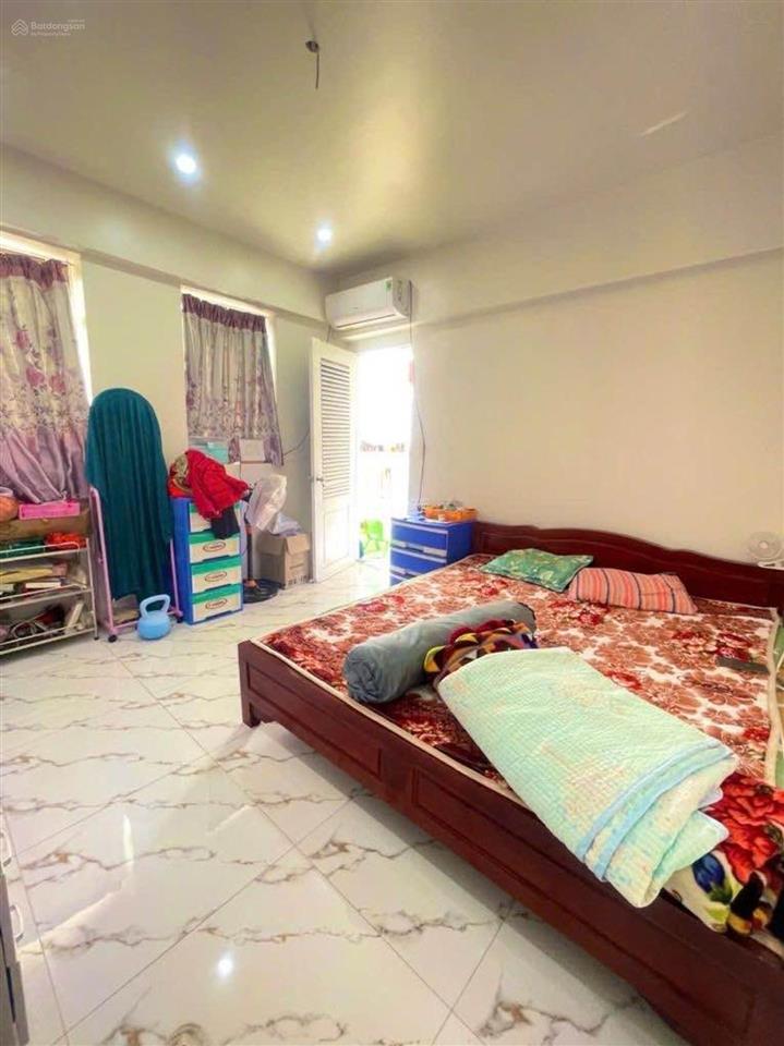 Chung cư đền lừ 2 view thoáng đẹp 2 phòng ngủ, 2 wc sổ đỏ chính chủ
