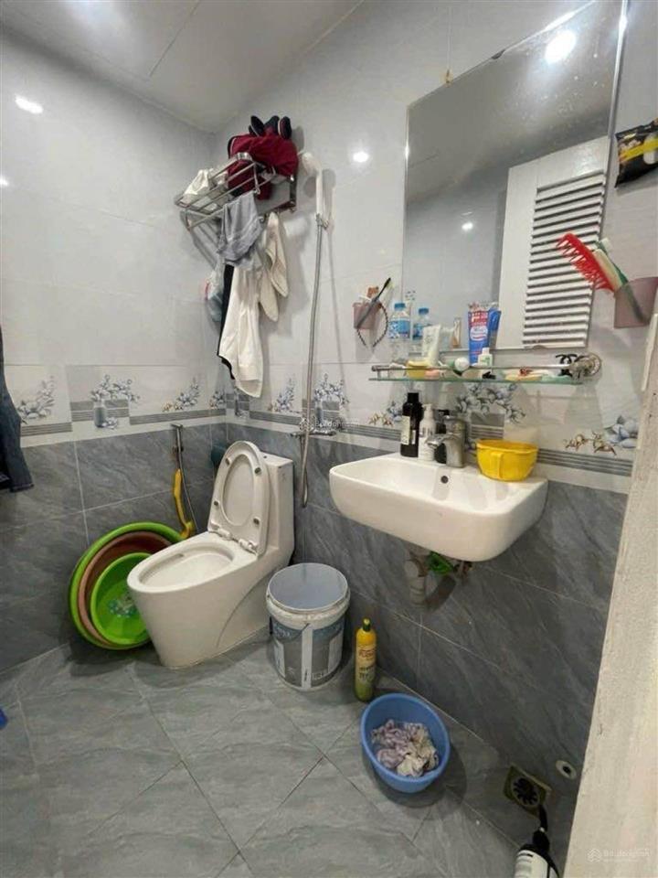 Chung cư đền lừ 2 view thoáng đẹp 2 phòng ngủ, 2 wc sổ đỏ chính chủ