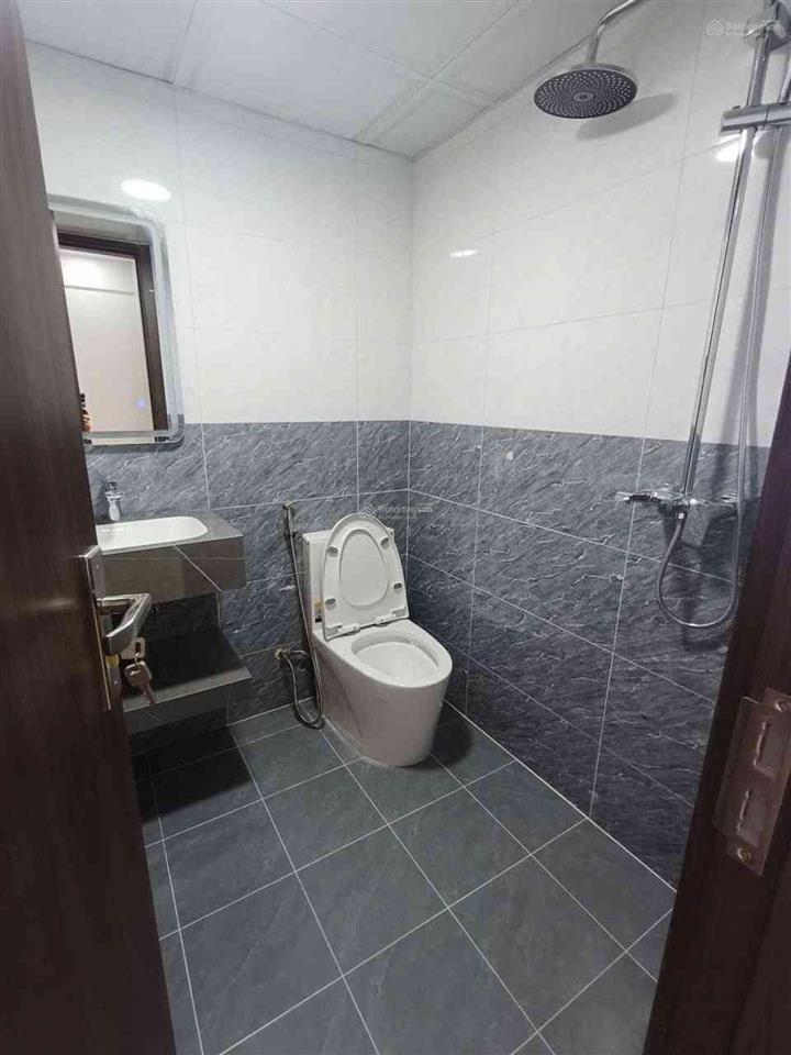 Chung cư vĩnh hoàng view trọn hồ 2 phòng ngủ, 2 wc full nội thất mới tầng đẹp sổ đỏ chính chủ