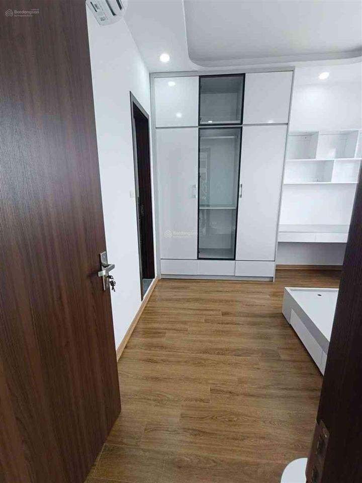 Chung cư vĩnh hoàng view trọn hồ 2 phòng ngủ, 2 wc full nội thất mới tầng đẹp sổ đỏ chính chủ