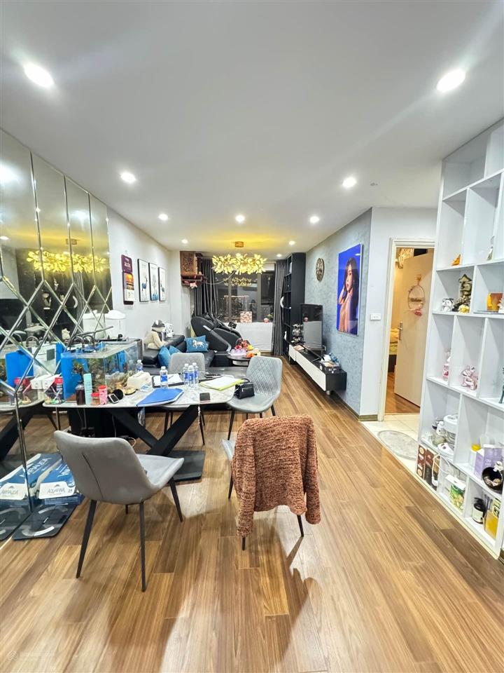 Chung cư đồng phát park view căn góc 2 thoáng 2 phòng ngủ view hồ & view phố thang máy