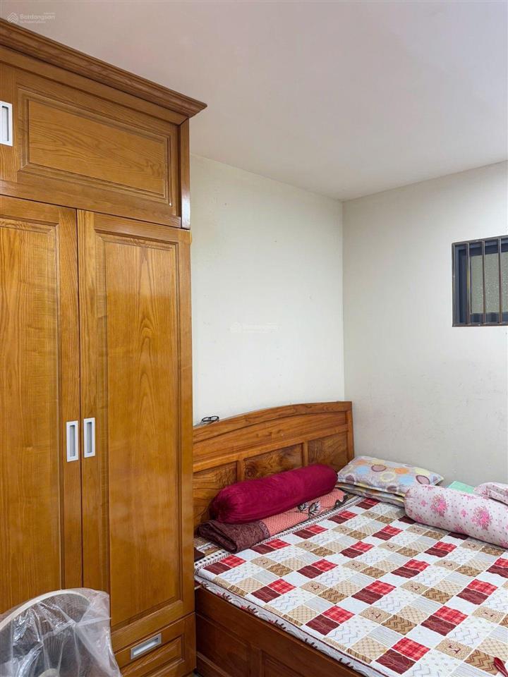 Nội thất sang trọng tầng cao view đẹp 2 phòng ngủ 2 wc full tiện ích, sổ đỏ chính chủ