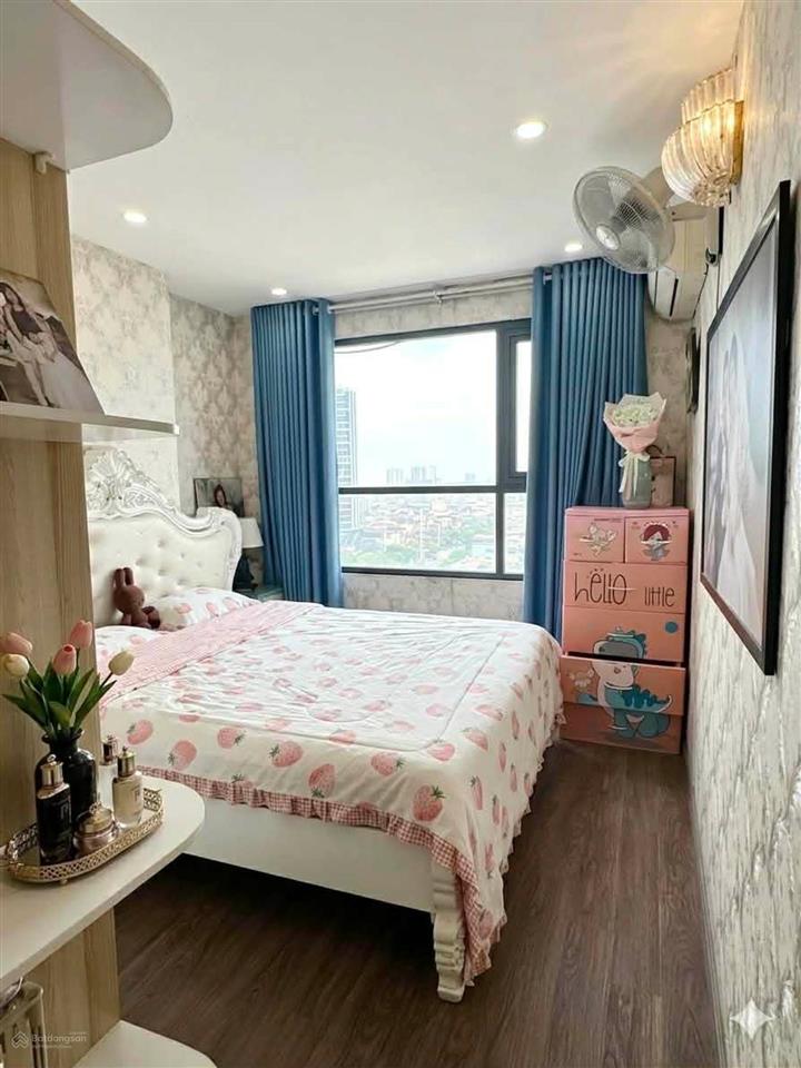 Căn hộ view phố minh khai 2 ngủ 2 wc phòng khách rộng giao thông thuận tiện, sổ đỏ chính chủ
