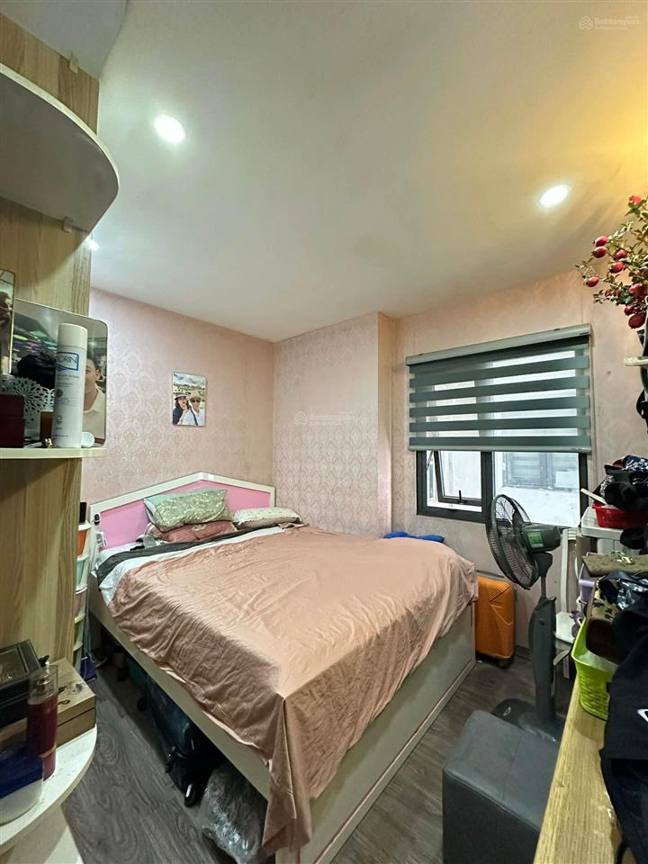 Căn hộ view phố minh khai 2 ngủ 2 wc phòng khách rộng giao thông thuận tiện, sổ đỏ chính chủ