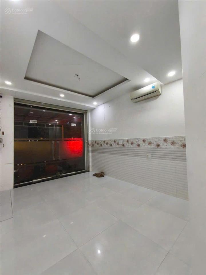 Cho thuê mặt bằng kinh doanh 2 mặt tiền la astoria, bình trưng tây q2 || 105m2 || trống suốt