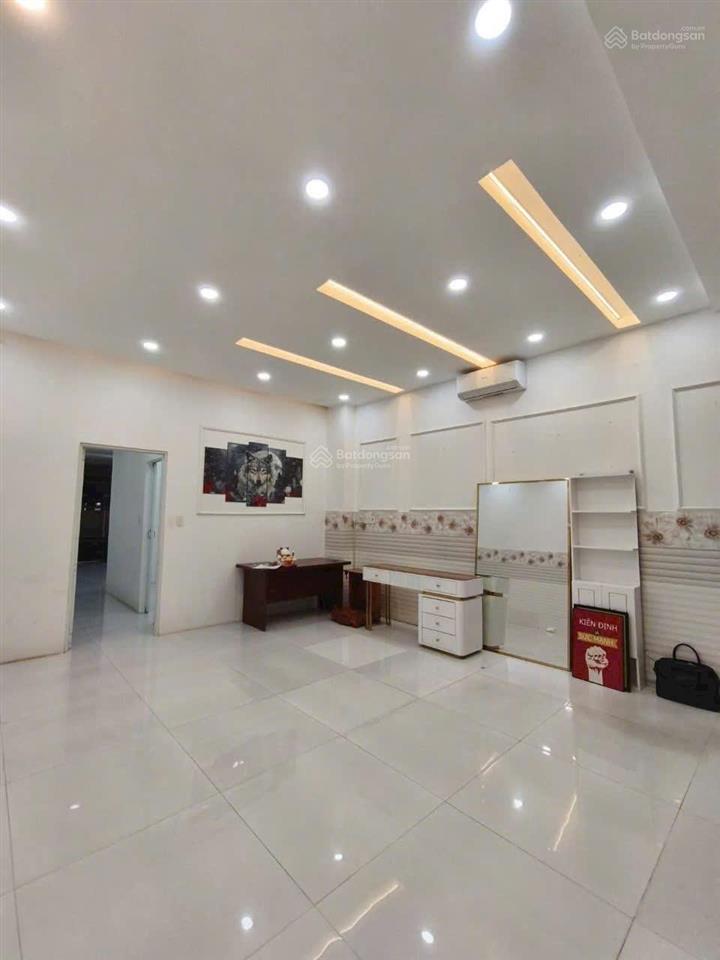 Cho thuê mặt bằng kinh doanh 2 mặt tiền la astoria, bình trưng tây q2 || 105m2 || trống suốt
