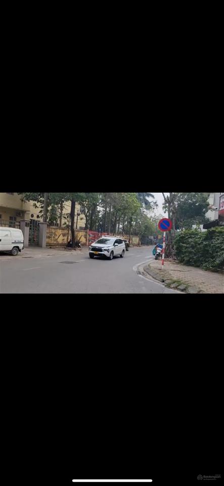 Tôi chính chủ thiện chí rất muốn bán căn bt  trung văn hancic dt 210m2