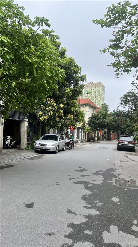 Chính chủ bán biệt thự đơn lập dt 212m thành phố giao lưu