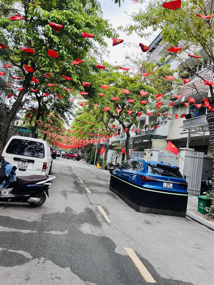 Bán liền kề an hưng dãy k01  dt 82m  vị trí bao đẹp