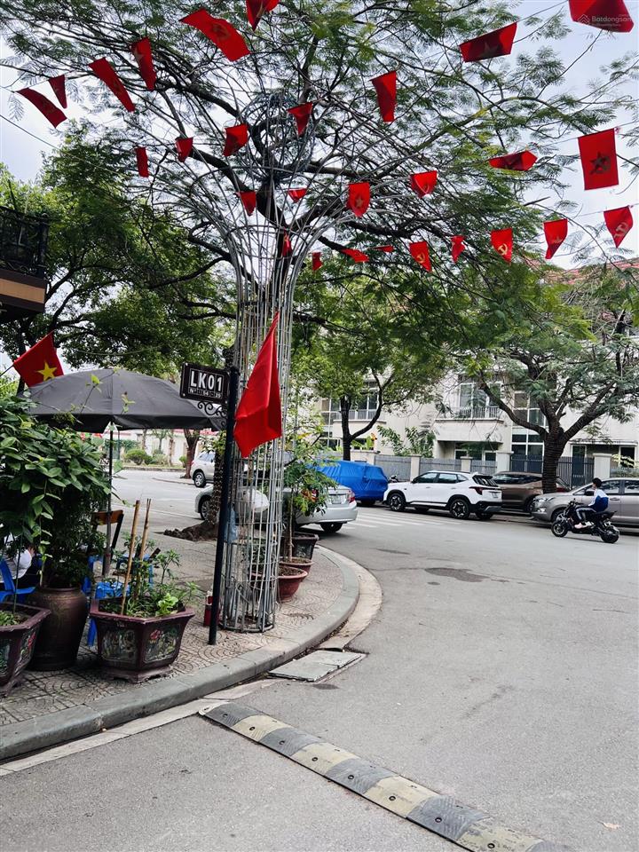 Bán liền kề an hưng dãy k01  dt 82m  vị trí bao đẹp