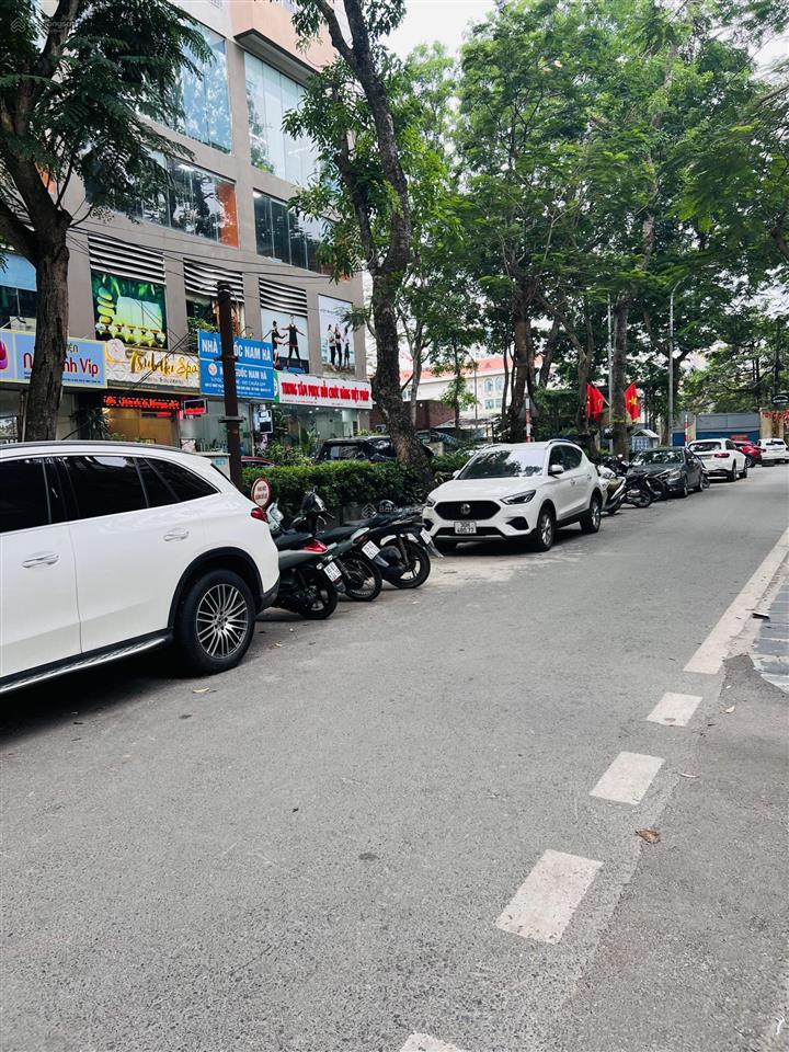 Chính chủ cần bán gấp khu phân lô cán bộ giáo viên cao đẳng xây dựng số 1 (trung văn)