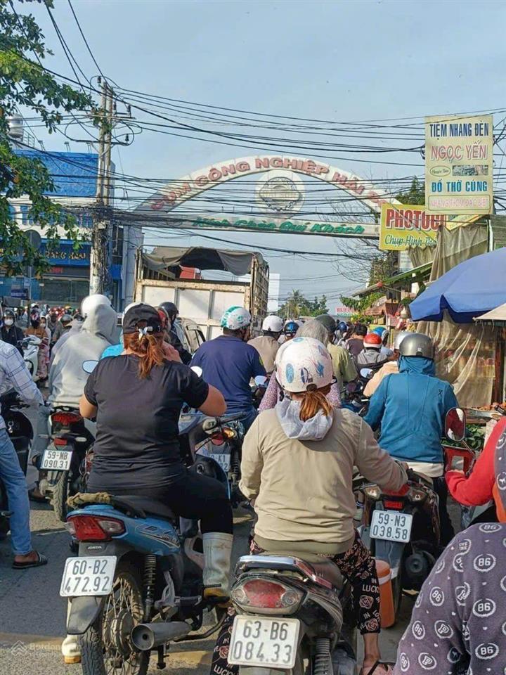 Tài sản dòng tiền ngay chợ hưng long, cần bán gấp