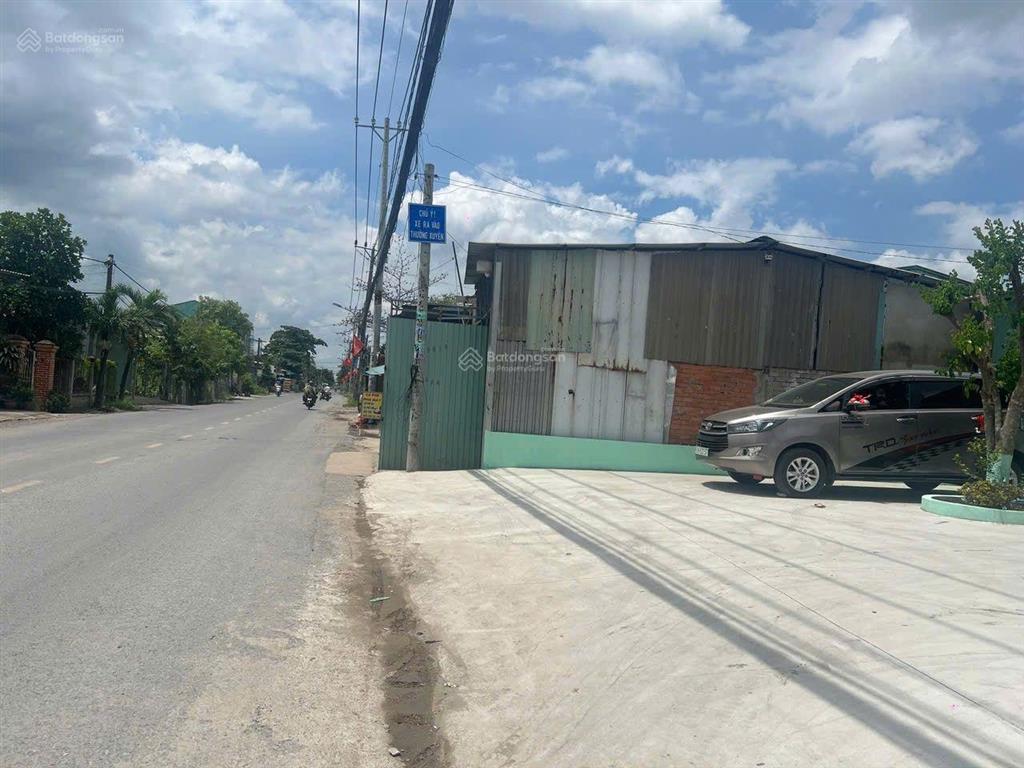 Nhà mặt tiền đường đoàn nguyễn tuấn & giá tốt