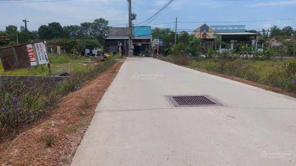 Cần bán nền thổ cư gần chợ hưng long