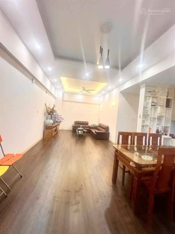 Bán căn hộ ngoại giao đoàn 75m 2 phòng ngủ 2 vệ sinh full nội thất