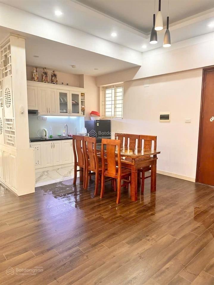 Bán căn hộ ngoại giao đoàn 75m 2 phòng ngủ 2 vệ sinh full nội thất