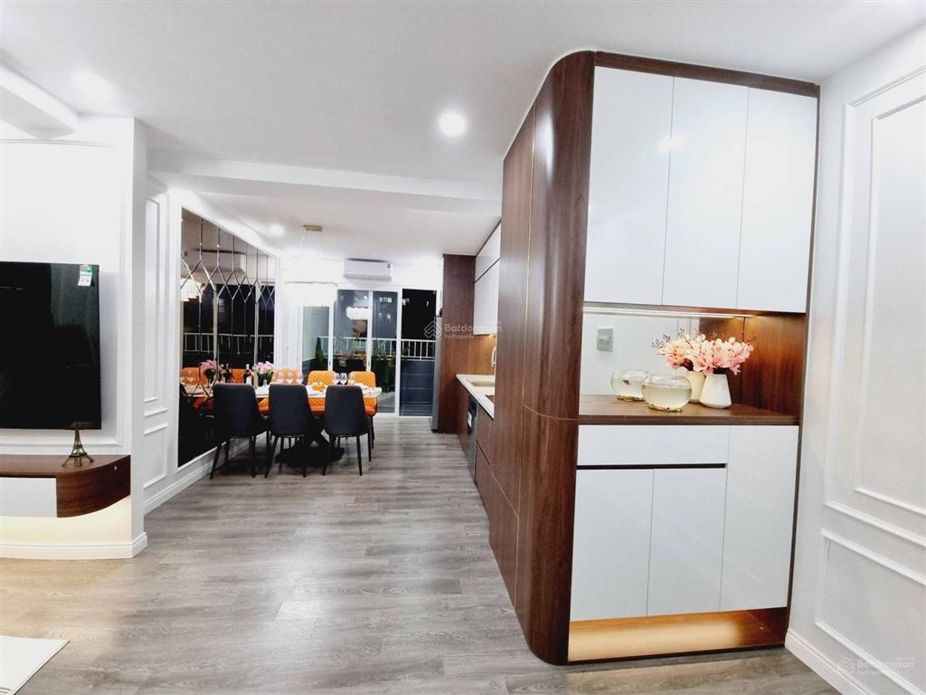 Chỉ hơn 50 triệu/m2 căn hộ cc trung tâm mỹ đình 110m2, 3 ngủ, 2vs, căn góc tầng trung