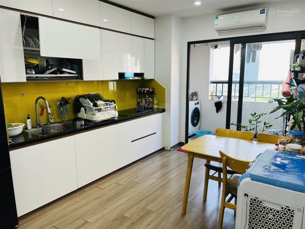 Bán căn hộ cc nam cường cổ nhuế 73m 2 ngủ 2vs full nội thất giá tốt.
