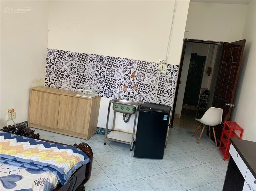 Cần bán gấp nhà mặt tiền đường nguyễn thái bình, tân bình. 6 tầng  1 lửng, dt 217m2