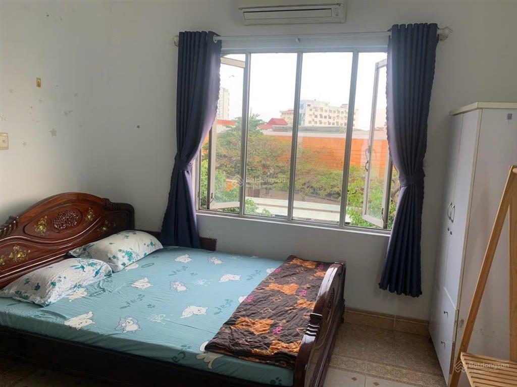 Cần bán gấp nhà mặt tiền đường nguyễn thái bình, tân bình. 6 tầng  1 lửng, dt 217m2