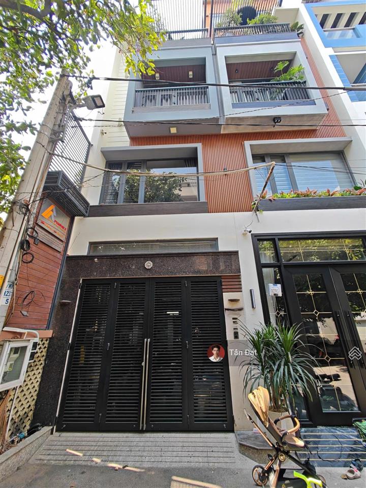 Nhà đẹp 4 tầng hẻm xe hơi quay đầu kha vạn cân linh trung, vị trí sát phạm văn đồng