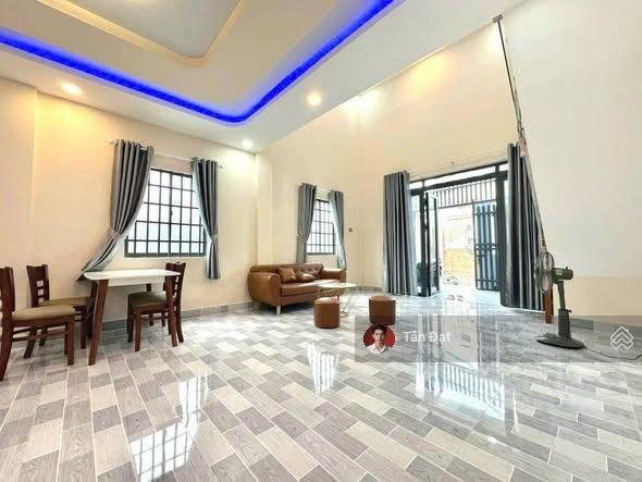 Bán gấp căn góc 60m2 hẻm xe hơi linh đông chỉ 5.5 tỷ cách mặt tiền chỉ 50m