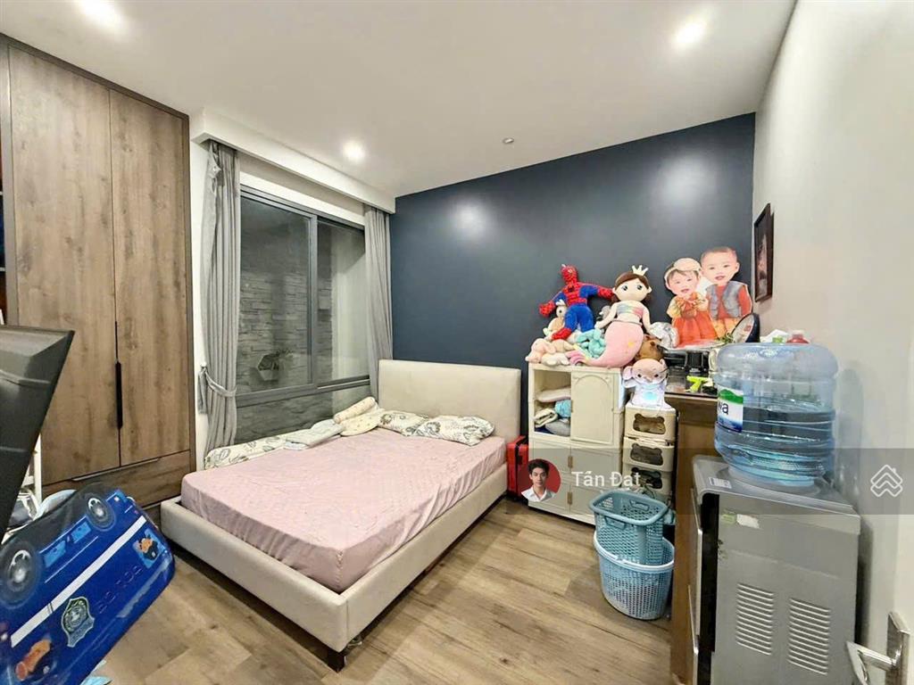Chỉ 7,99 tỷ sở hữu nhà 3 tầng đẹp ngay đường số 22, phường linh đông 4pn, ngang 5,4m