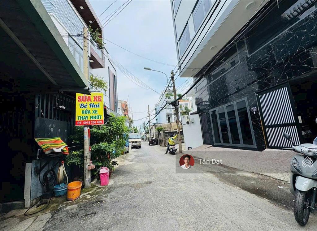 Giá cực tốt 70m2 đất hxh cạnh đh ngân hàng phù hợp xây dựng chdv không lg khu vực xây dựng 4 tầng
