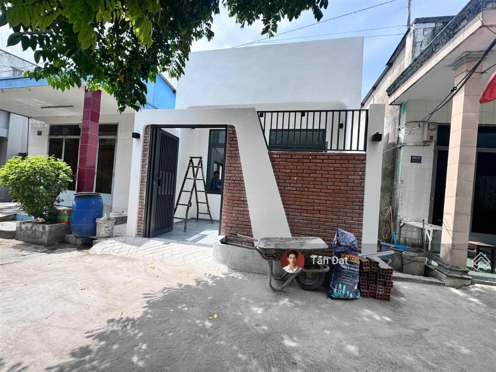 Nhà mới 100m2 2pn 2wc gần vincom q9 sẵn thu nhập 10tr/tháng | giá chỉ 4,6 tỷ