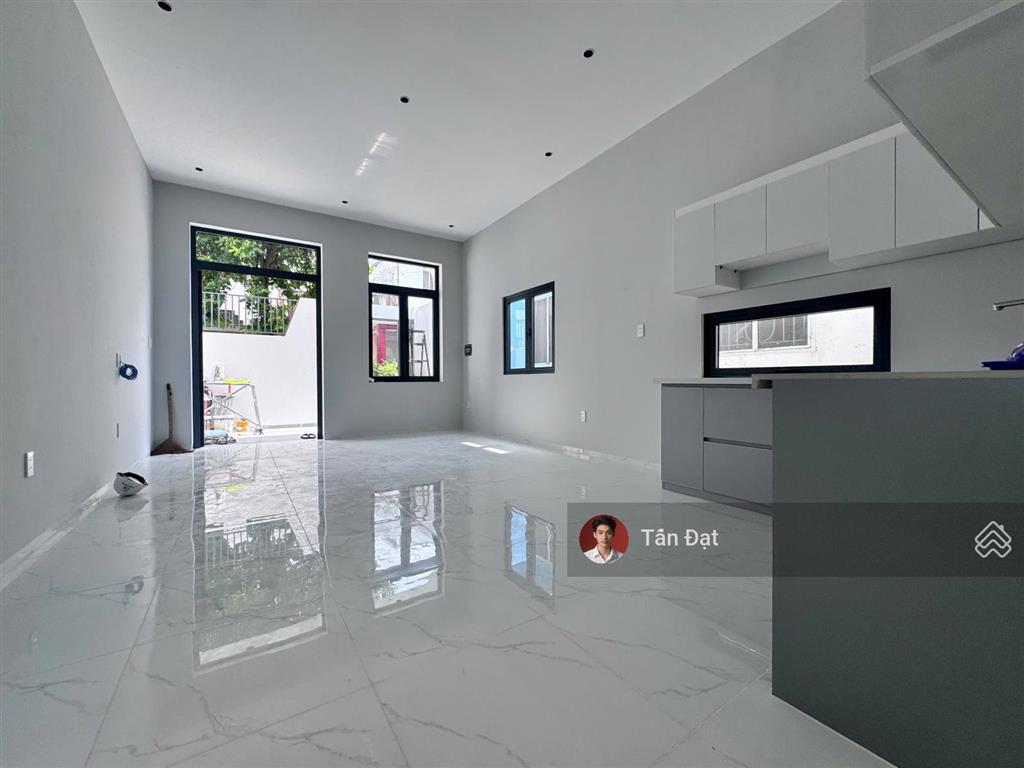 Nhà mới 100m2 2pn 2wc gần vincom q9 sẵn thu nhập 10tr/tháng | giá chỉ 4,6 tỷ