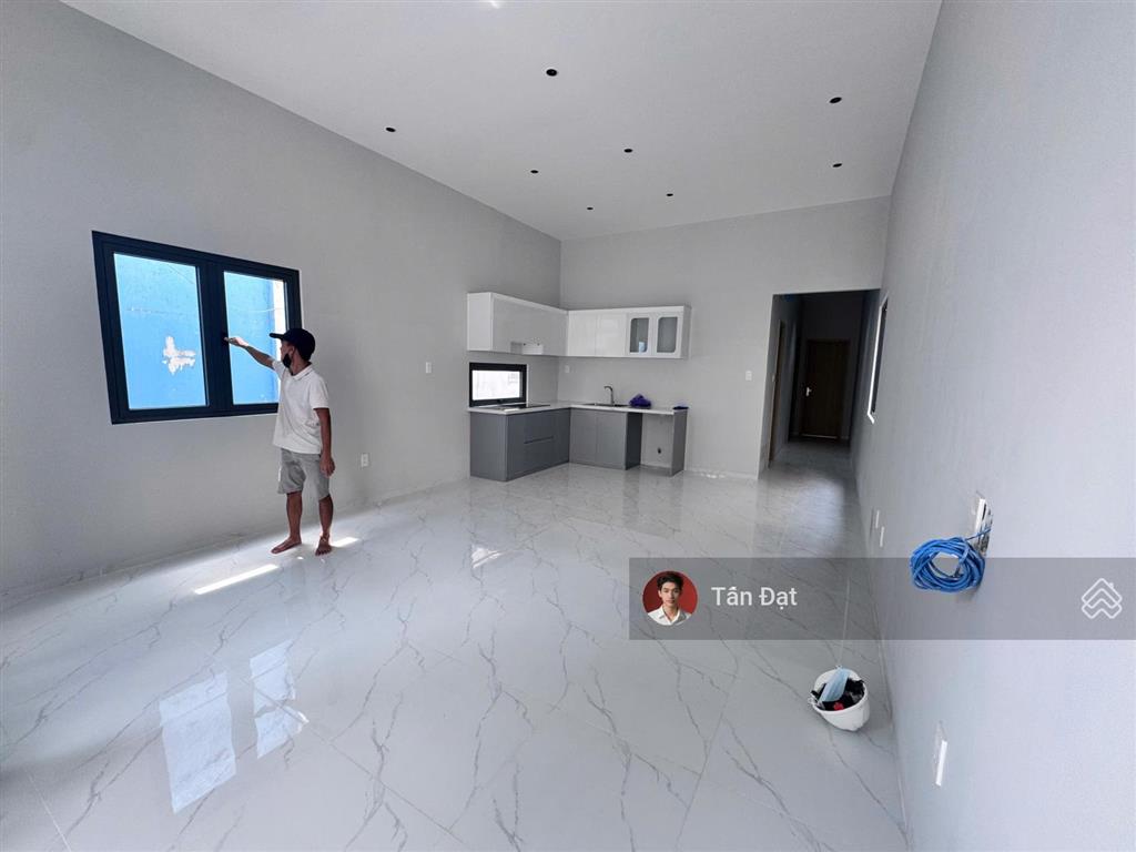 Nhà mới 100m2 2pn 2wc gần vincom q9 sẵn thu nhập 10tr/tháng | giá chỉ 4,6 tỷ