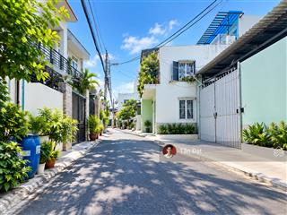 Chỉ nhỉnh 5,7 tỷ đất 90,5m2 ngang 5m ngay phạm văn đồng khu vực xây dựng 45 tầng