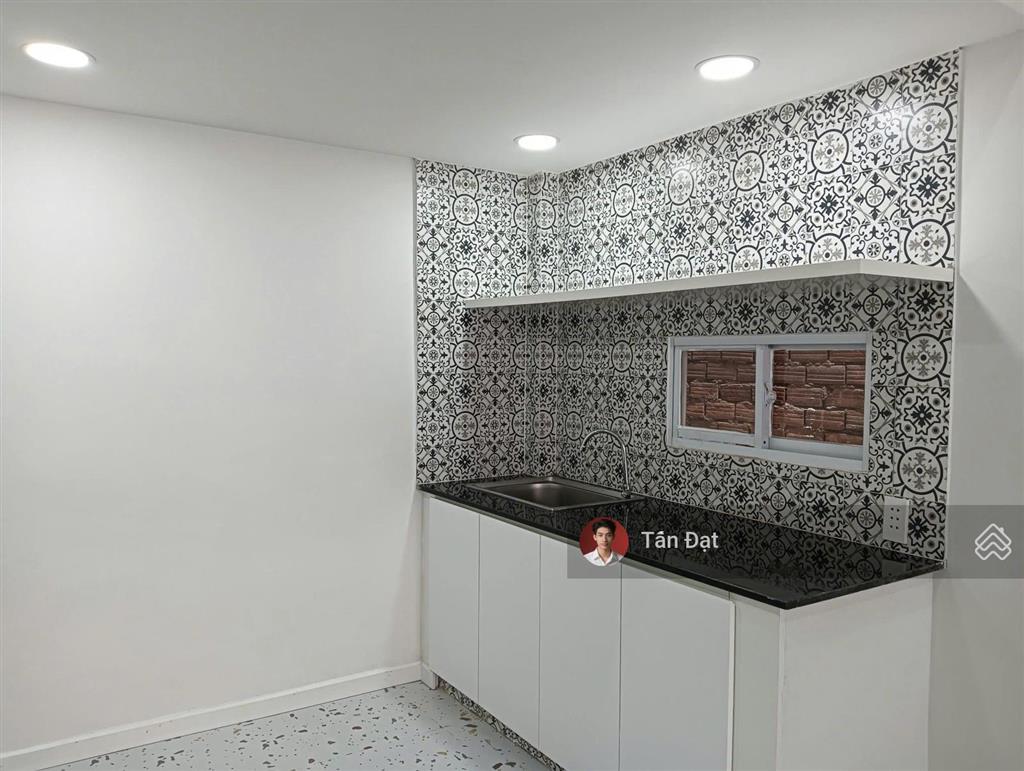 Chỉ hơn 3 đồng nhà mới 1 trệt 1 lửng có sẵn dòng tiền 6 triệu/tháng  gần làng đhqg, phạm văn đồng