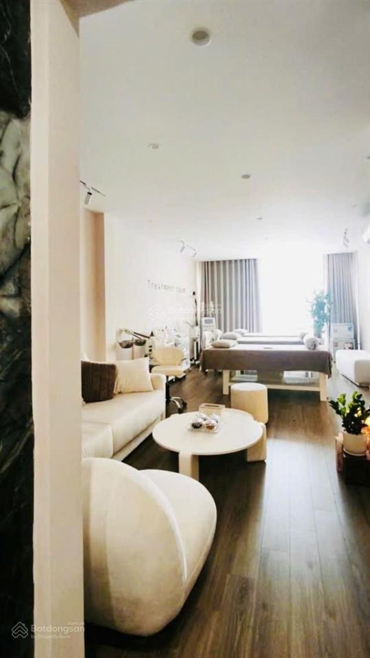 Bán nhà mặt phố trương công giai 42m, 20.5 tỷ, thang máy, vỉa hè rộng, kinh doanh